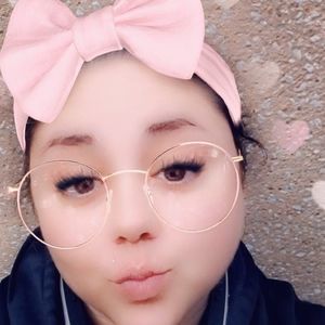 Meet your Posher, Shirley